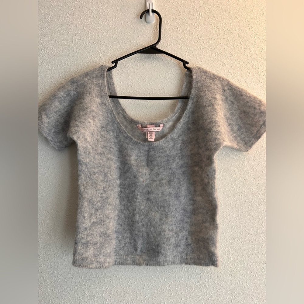VS Crop Sweater
